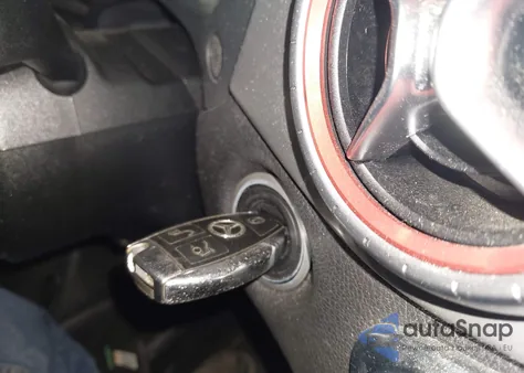 2014 Mercedes-Benz Cla 250 4Matic z USA, uszkodzony, nr VIN WDDSJ4GB9EN153609